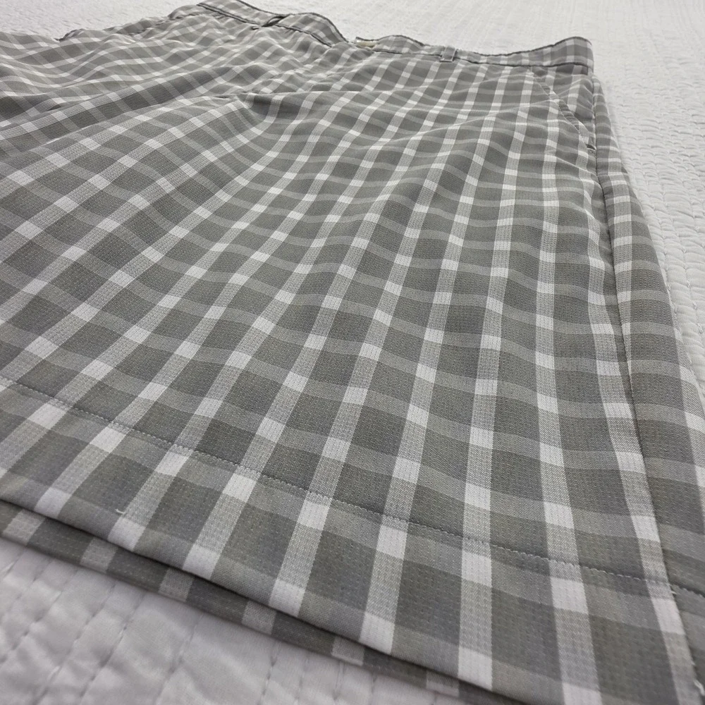 Greg Norman Golf Shorts Men's 34 Grey Checkered Slim Fit 9